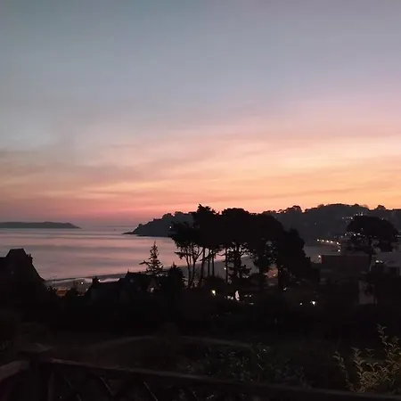 Studio Vue Mer - Plage De Trestraou Perros-Guirec Esterno foto